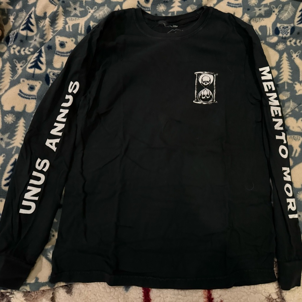 Unus Annus Logo Memento Mori long sleeve shirt